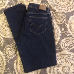 529 Levi skinny leg size 10